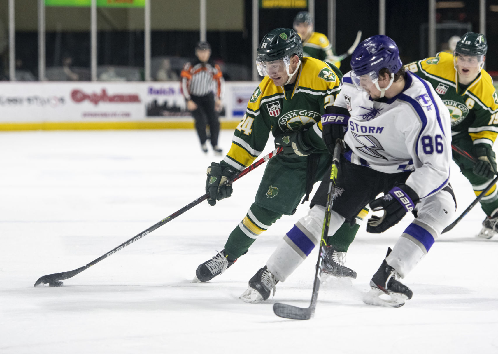 Musketeers defeat Tri-City Storm